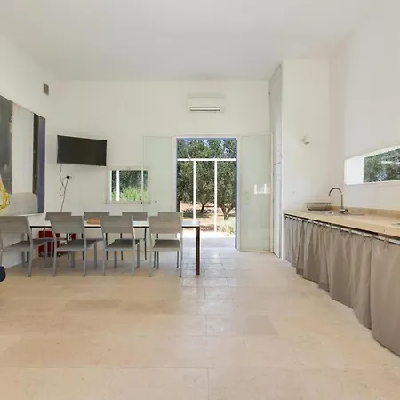 Villa Pizzofalcone Villa Sleeps 12 with Pool&Air Con