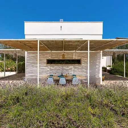 Pizzofalcone Villa Sleeps 12 with Pool&Air Con Villa *