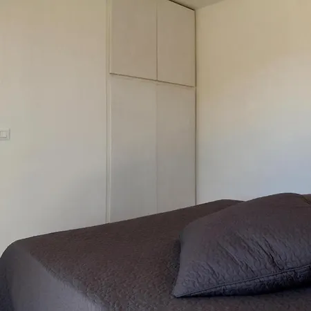 Pizzofalcone Villa Sleeps 12 with Pool&Air Con * Serranova